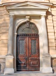 Eingangst�r