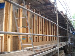 Die Stegtr�ger auf der Fassade sind ausgerichtet